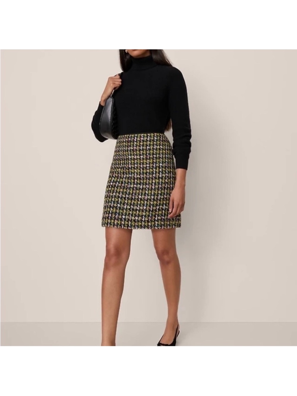 Ann Taylor Houndstooth A-Line Skirt in Black and Olive Size 0